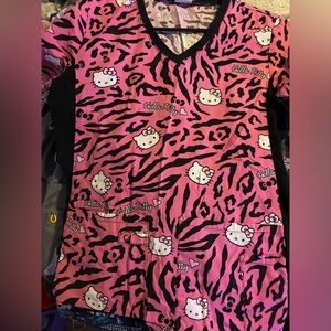 Women’s scrub top